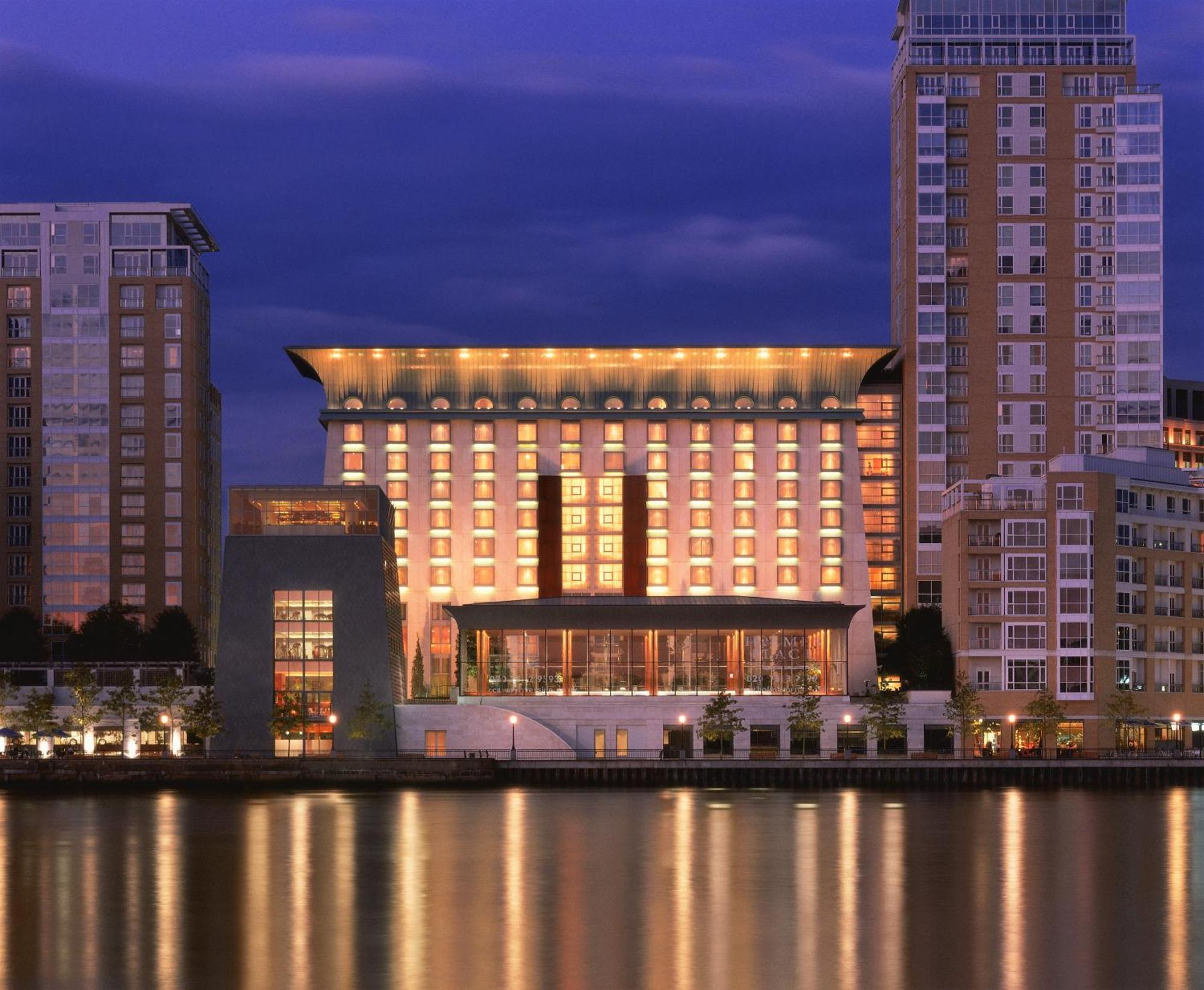 Canary Riverside Plaza Hotel Londra Dış mekan fotoğraf The InterContinental London O2